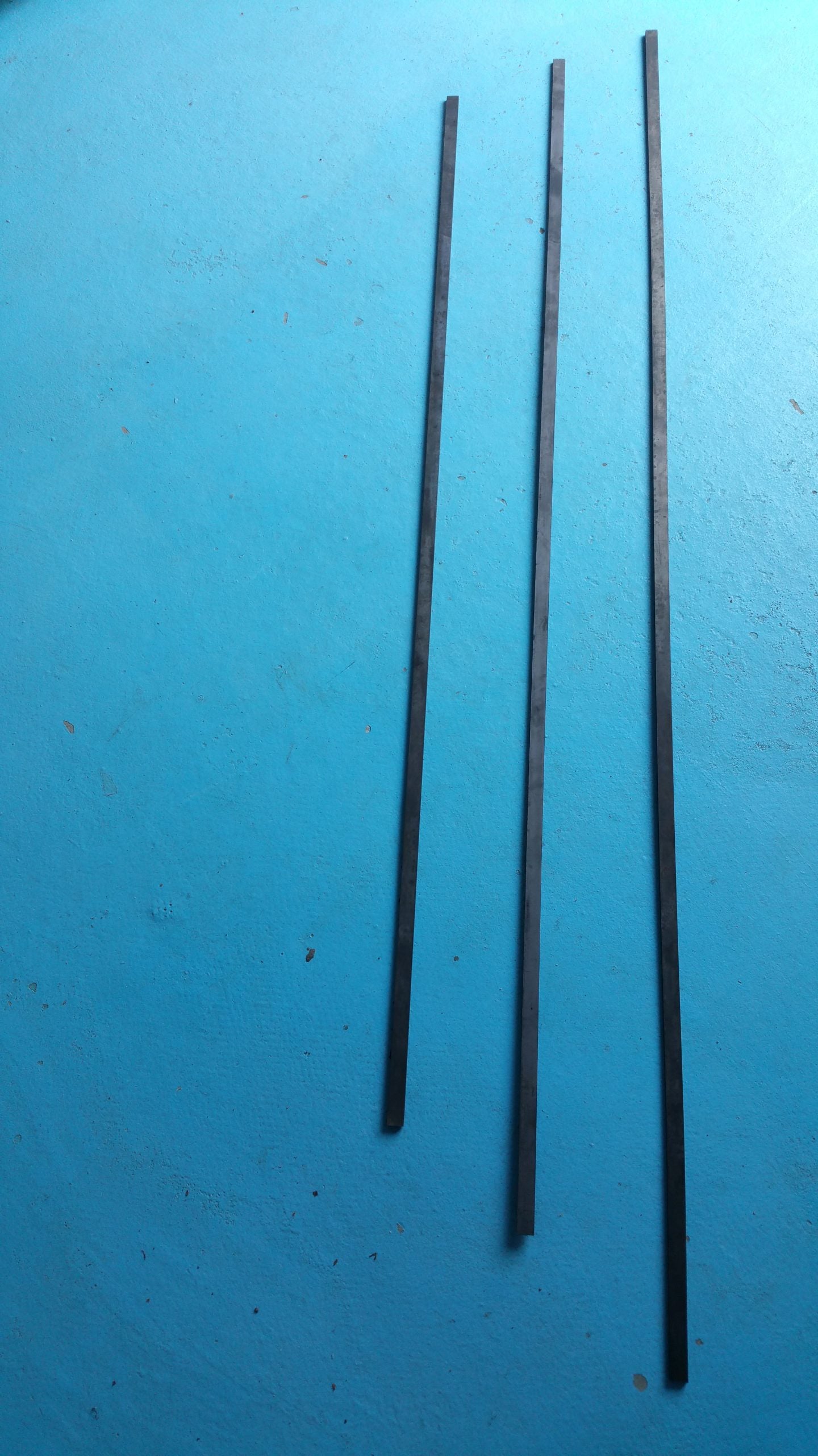 VERGEA DE UZURA 127 cm