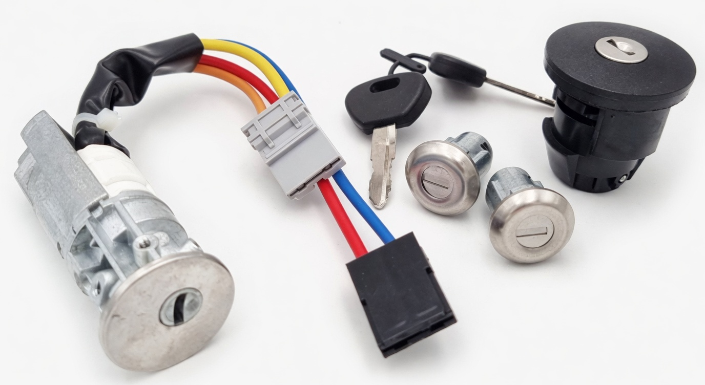 STARTER IGNITION SWITCH - KIT KEYS (START UP INCLUDED) - AIXAM 4G019A - CHATENET CH26 03.26.025 - LIGIER 1405961 aftermarket